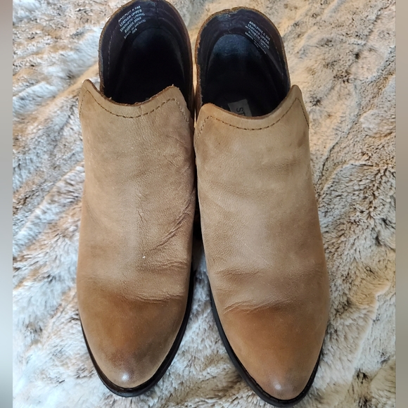 Steve Madden Adelphie leather cutout, pointed toe ankle boots women's size 6.5 - Picture 3 of 13